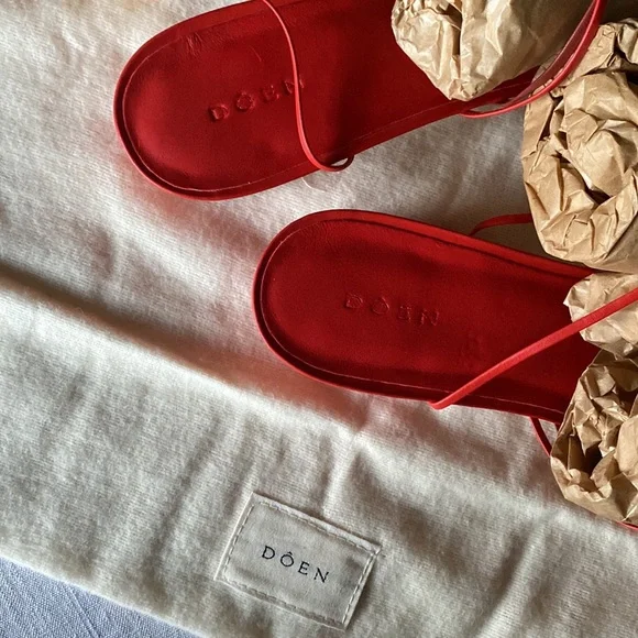 NWT Dôen Casimira Leather Sandal Red Nappa Size 38 - Picture 7 of 11